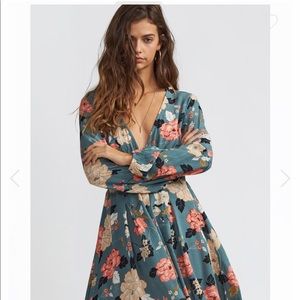 Billabong “your love” long sleeve dress